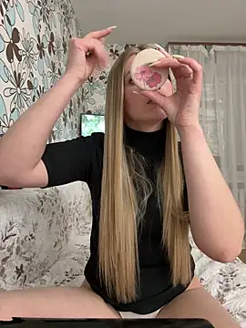 adel secret online show from April 21, 2026, 8:15 pm