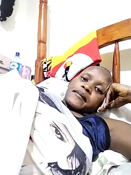 hairyswt pus online show from December 13, 2025, 8:04 pm