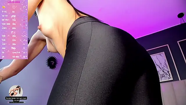 Snapshot of Lissy__Dream chatting on March 14, 2025, 12:43 am Lissy Dream online show from March 14, 2025, 12:43 am