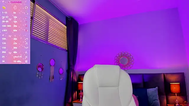 Snapshot of Lissy__Dream chatting on November 11, 2025, 9:53 pm Lissy Dream online show from November 11, 2025, 9:53 pm