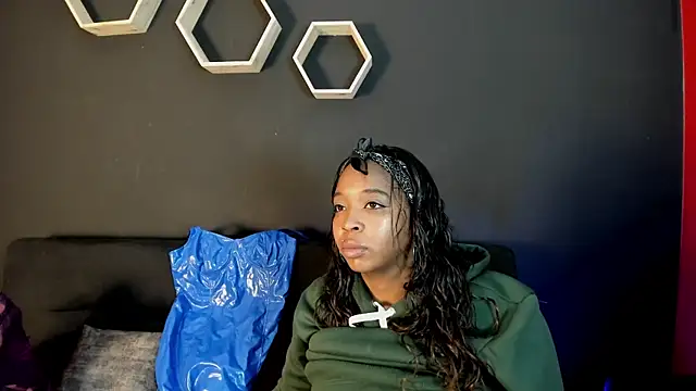 Charlotte  Brown  online show from February 28, 2025, 1:25 pm