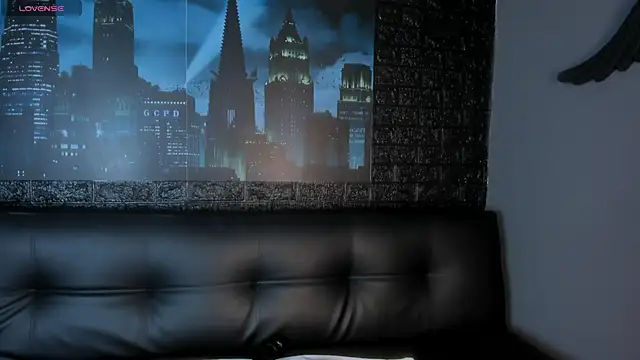 Charlotte  Brown  online show from November 3, 2025, 12:53 pm