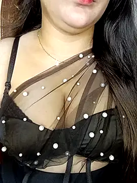 Snapshot of AK---47 chatting on November 9, 2025, 7:34 am AK---47 online show from November 9, 2025, 7:34 am