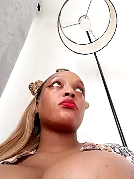 Snapshot of Busty_Bambi chatting on August 3, 2026, 10:32 am Busty Bambi online show from August 3, 2026, 10:32 am