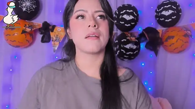 Snapshot of _niiky chatting on October 22, 2025, 12:15 pm niiky online show from October 22, 2025, 12:15 pm