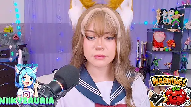 Snapshot of _niiky chatting on February 13, 2026, 12:16 pm niiky online show from February 13, 2026, 12:16 pm