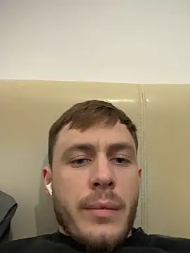 Julian128 online show from February 23, 2025, 9:16 pm