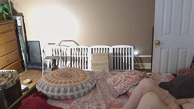 Ireallysquirt online show from July 8, 2026, 2:57 am