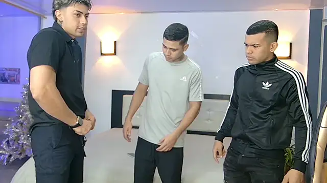 Snapshot of Boysgang_sex chatting on November 28, 2025, 11:43 am Boysgang sex online show from November 28, 2025, 11:43 am