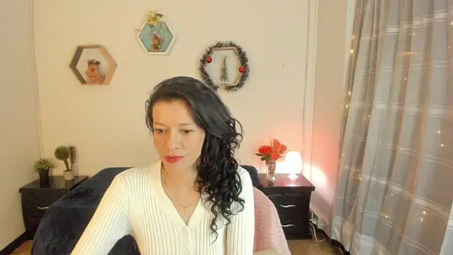 Snapshot of Paloma_victory chatting on December 3, 2025, 9:36 pm Paloma victory online show from December 3, 2025, 9:36 pm