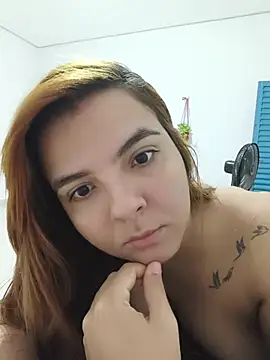 Snapshot of Bruninha_Hot10 chatting on July 3, 2026, 5:36 am Bruninha Hot10 online show from July 3, 2026, 5:36 am