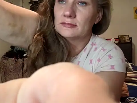 Snapshot of ChileVerde12 chatting on May 27, 2026, 4:58 pm ChileVerde12 online show from May 27, 2026, 4:58 pm