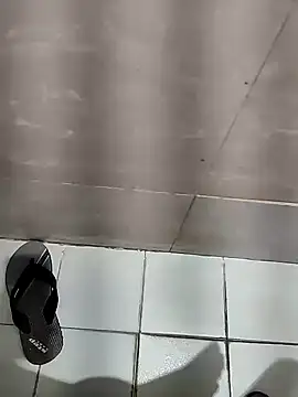 joejoe7 online show from October 18, 2025, 1:40 am