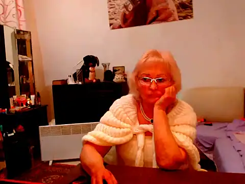Natali7634 online show from March 6, 2025, 6:48 pm