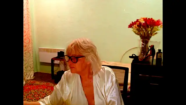 Natali7634 online show from May 8, 2026, 3:05 pm