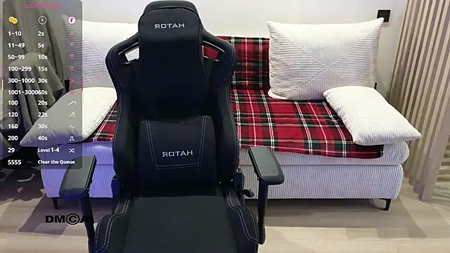 Larstar01 online show from March 5, 2026, 10:48 pm