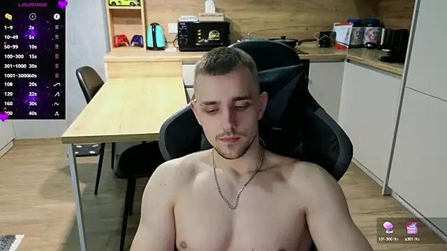 Larstar01 online show from March 6, 2025, 2:41 am