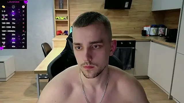 Larstar01 online show from March 6, 2025, 11:31 pm