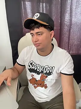 Angel Brown1  online show from September 25, 2025, 2:34 pm