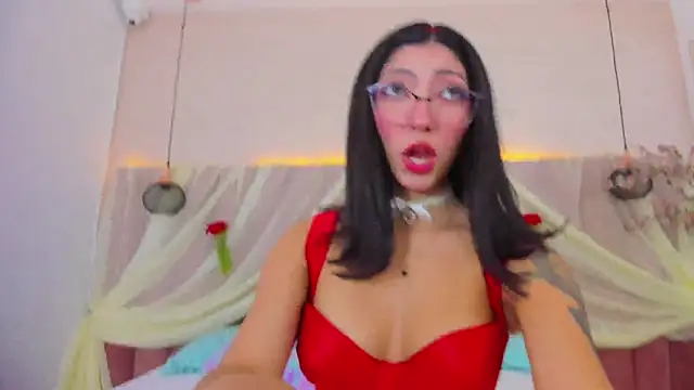 MarianaBranzz online show from February 14, 2025, 1:40 pm
