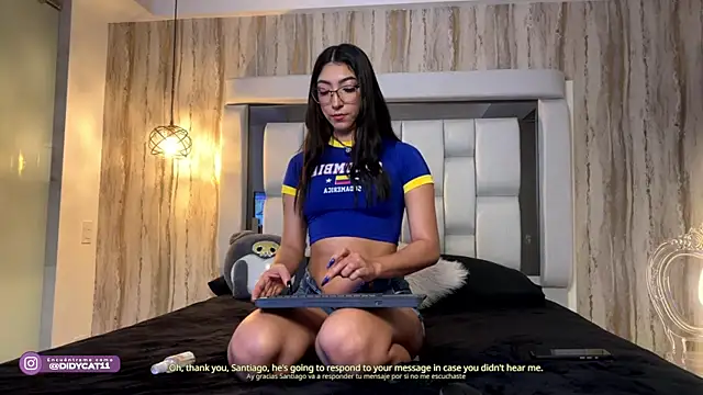 Snapshot of MarianaBranzz chatting on July 8, 2026, 2:13 am MarianaBranzz online show from July 8, 2026, 2:13 am