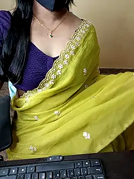 Snapshot of Nithya_05 chatting on December 1, 2025, 5:41 am Nithya 05 online show from December 1, 2025, 5:41 am