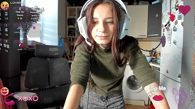  Nika Kik online show from October 24, 2025, 12:48 pm