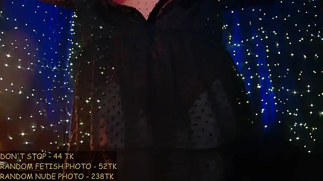 Snapshot of Littlespacemouse chatting on June 2, 2026, 8:09 pm Littlespacemouse online show from June 2, 2026, 8:09 pm