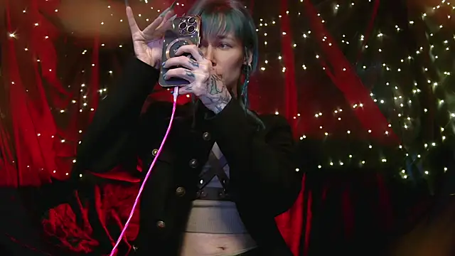 Snapshot of Littlespacemouse chatting on November 11, 2025, 6:41 am Littlespacemouse online show from November 11, 2025, 6:41 am