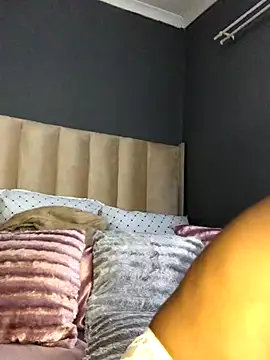 Snapshot of Nicole_Liam_ chatting on October 19, 2025, 1:36 pm Nicole Liam online show from October 19, 2025, 1:36 pm