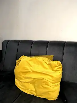 Nicole Liam  online show from January 14, 2026, 6:39 am