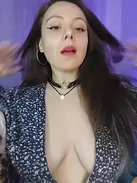 Snapshot of Kimiechanuwu chatting on March 4, 2026, 6:37 pm Kimiechanuwu online show from March 4, 2026, 6:37 pm