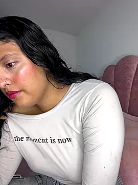 Snapshot of tati__22 chatting on November 27, 2025, 4:51 pm tati 22 online show from November 27, 2025, 4:51 pm