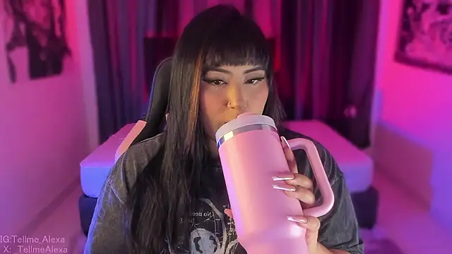 Snapshot of Tellme_Alexa chatting on March 16, 2026, 2:52 am Tellme Alexa online show from March 16, 2026, 2:52 am