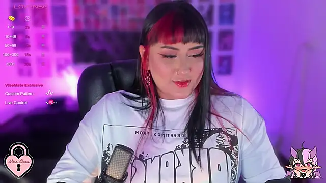 Snapshot of Tellme_Alexa chatting on November 3, 2025, 4:50 am Tellme Alexa online show from November 3, 2025, 4:50 am