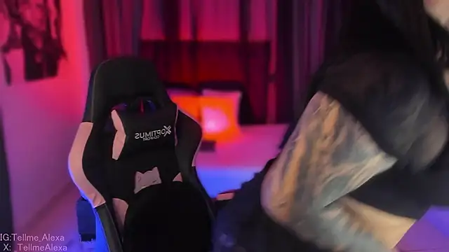 Snapshot of Tellme_Alexa chatting on March 11, 2026, 10:04 pm Tellme Alexa online show from March 11, 2026, 10:04 pm