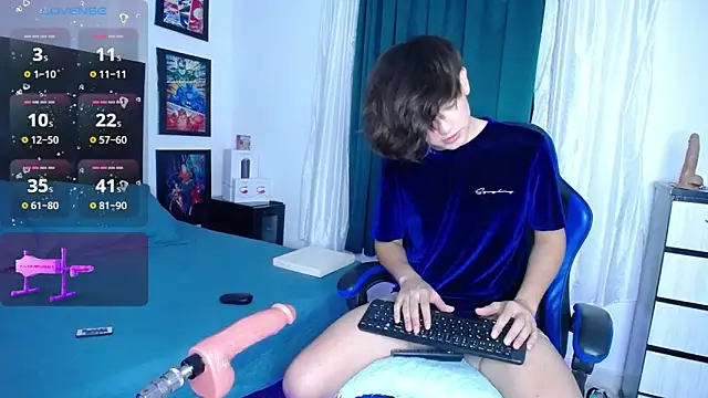 Snapshot of andyboy- chatting on November 30, 2025, 10:43 pm andyboy- online show from November 30, 2025, 10:43 pm