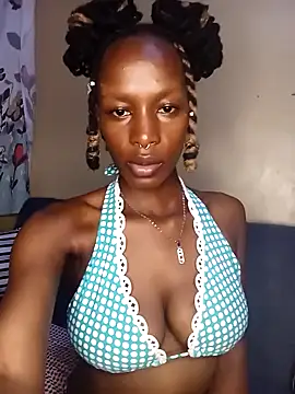 Snapshot of Ayrella02 chatting on January 11, 2025, 8:21 pm Ayrella02 online show from January 11, 2025, 8:21 pm