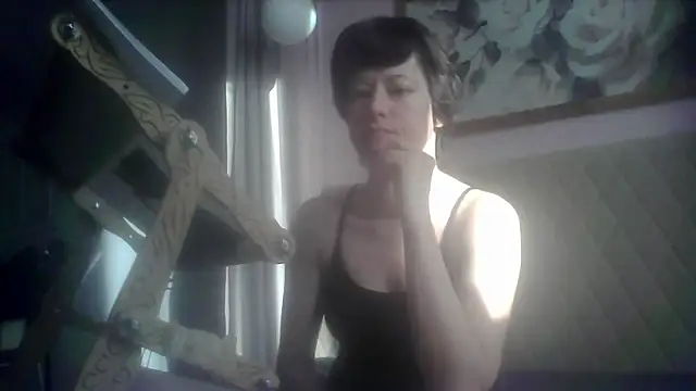 Snapshot of SunElizabeth chatting on May 22, 2026, 2:31 am SunElizabeth online show from May 22, 2026, 2:31 am
