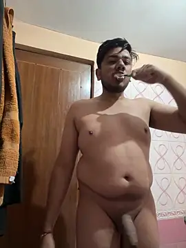 Snapshot of NakedPlayBoy chatting on January 1, 2025, 3:02 am NakedPlayBoy online show from January 1, 2025, 3:02 am