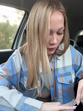 Snapshot of LavenderHot chatting on October 22, 2025, 1:49 am LavenderHot online show from October 22, 2025, 1:49 am