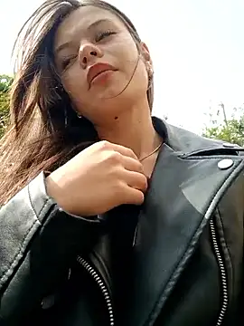 Violeta 12- online show from April 21, 2026, 8:04 pm