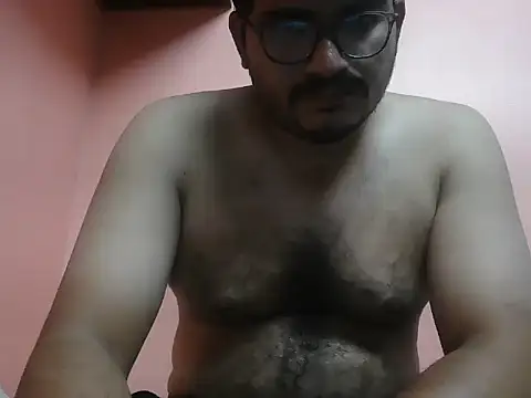 Snapshot of naughtymike0007 chatting on July 6, 2026, 4:42 pm naughtymike0007 online show from July 6, 2026, 4:42 pm