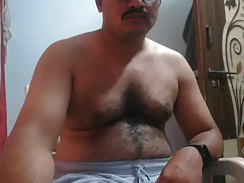 Snapshot of naughtymike0007 chatting on July 15, 2026, 6:48 pm naughtymike0007 online show from July 15, 2026, 6:48 pm