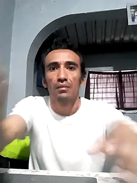 EIGUAP00 online show from May 25, 2026, 1:54 pm