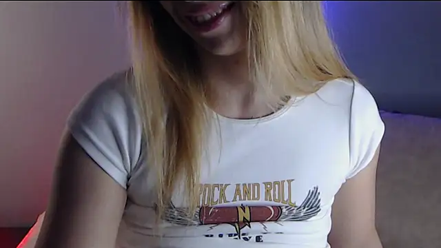 Snapshot of klaras_xxx chatting on February 20, 2025, 3:45 am klaras xxx online show from February 20, 2025, 3:45 am