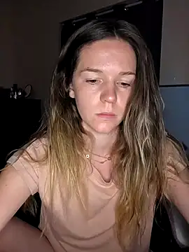 Snapshot of lucie_mehott chatting on April 29, 2026, 8:15 pm lucie mehott online show from April 29, 2026, 8:15 pm
