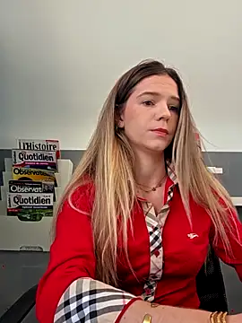 lucie mehott online show from November 20, 2025, 8:48 am