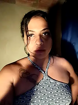 Snapshot of Giselabrunette25 chatting on October 9, 2025, 10:54 pm Giselabrunette25 online show from October 9, 2025, 10:54 pm