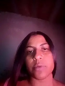 Snapshot of Giselabrunette25 chatting on March 21, 2025, 11:23 pm Giselabrunette25 online show from March 21, 2025, 11:23 pm